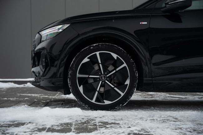 Audi q4 45 shop tfsi