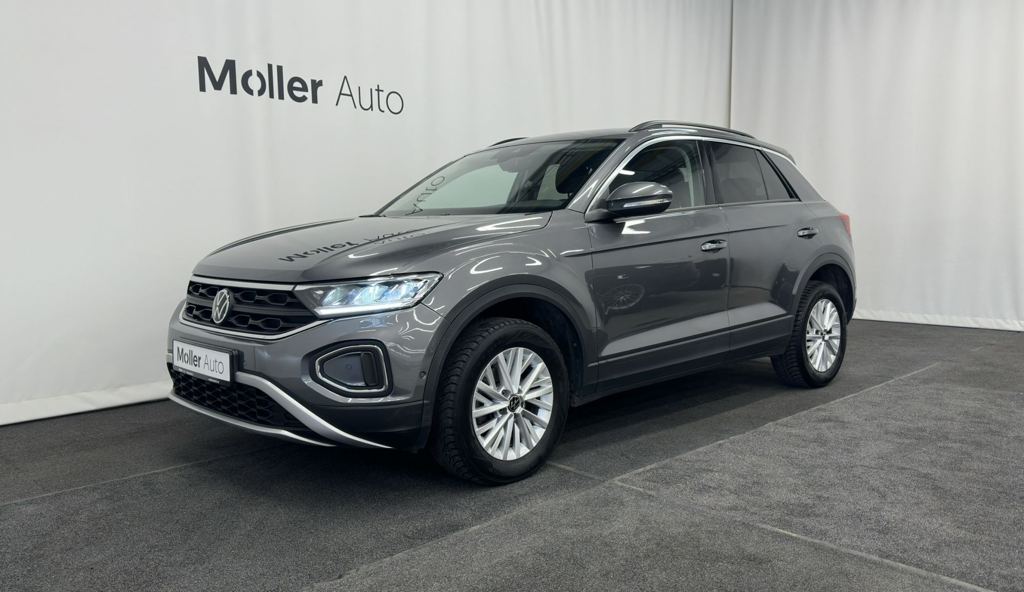 Volkswagen T-Roc Life 1.5 110kW | Moller Auto - Latvija